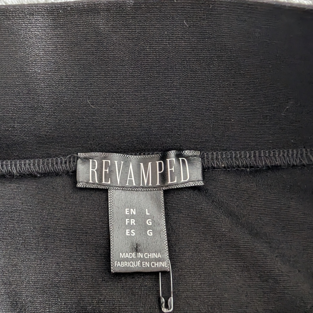 Revamped | Black Mini Skirt with Ring Zipper - Picture 4 of 6